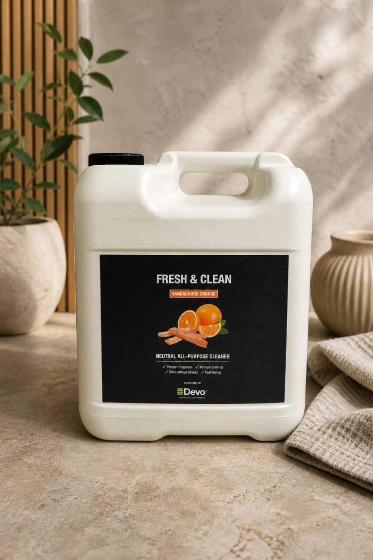 Universālais tīrīšanas līdzeklis Devo SANDALWOOD ORANGE