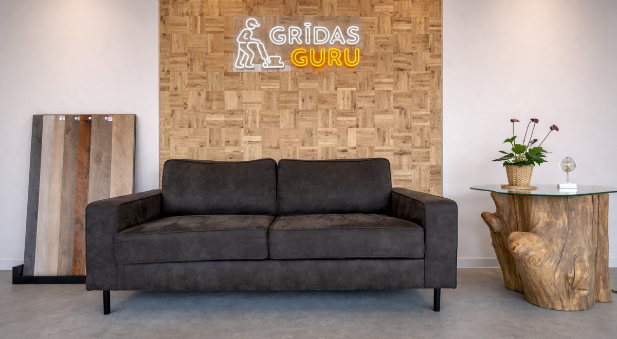 Grīdas guru koka siena
